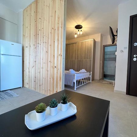 Phil'S Apartments Lefkada City ภายนอก รูปภาพ