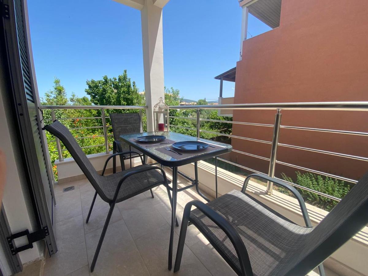 Phil'S Apartments Lefkada City ภายนอก รูปภาพ