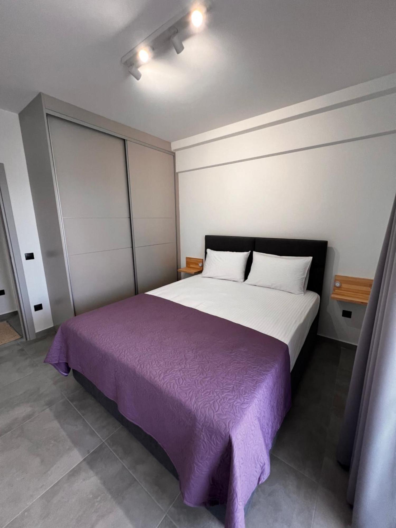 Phil'S Apartments Lefkada City ภายนอก รูปภาพ