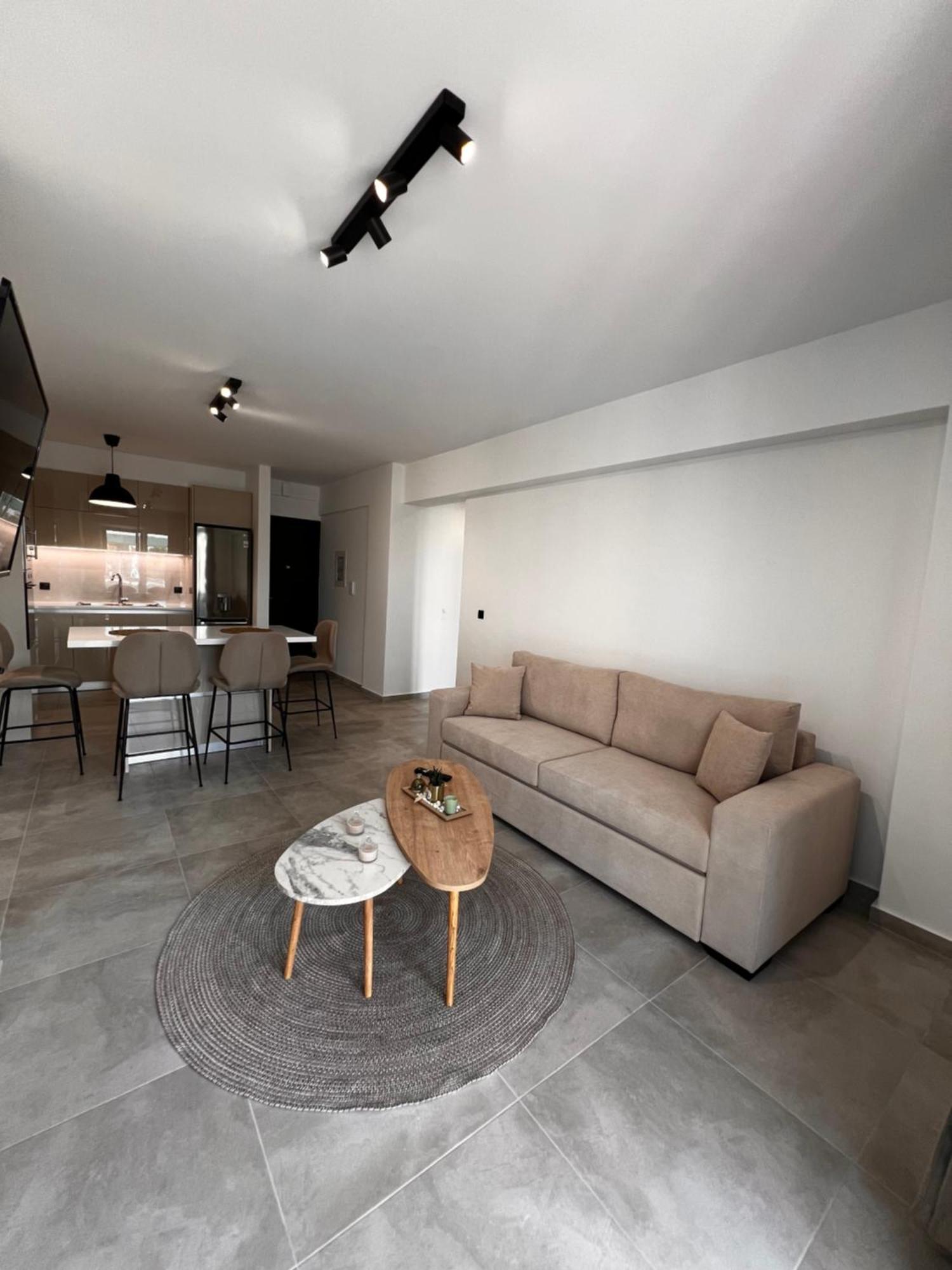 Phil'S Apartments Lefkada City ภายนอก รูปภาพ